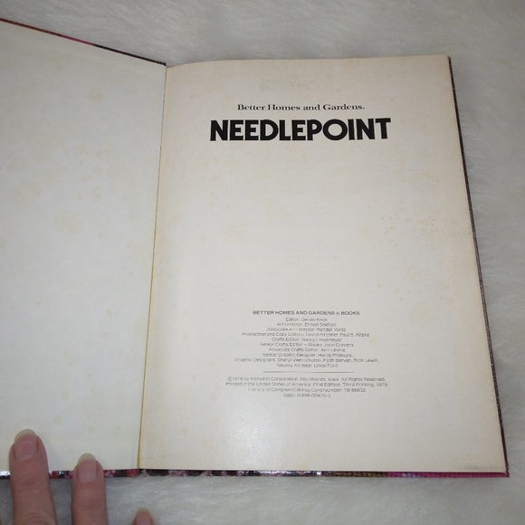 BOOK Better Homes and Gardens Needlepoint, c. 1978 - Picture 2 of 8